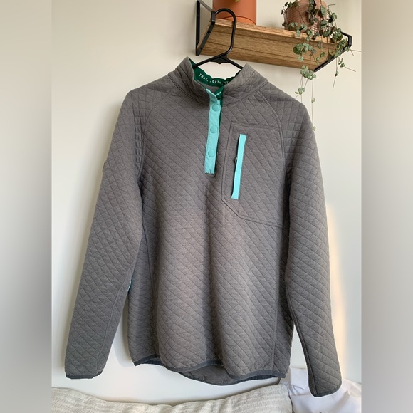 Woods women’s Pullover. Medium. - Picture 1 of 7